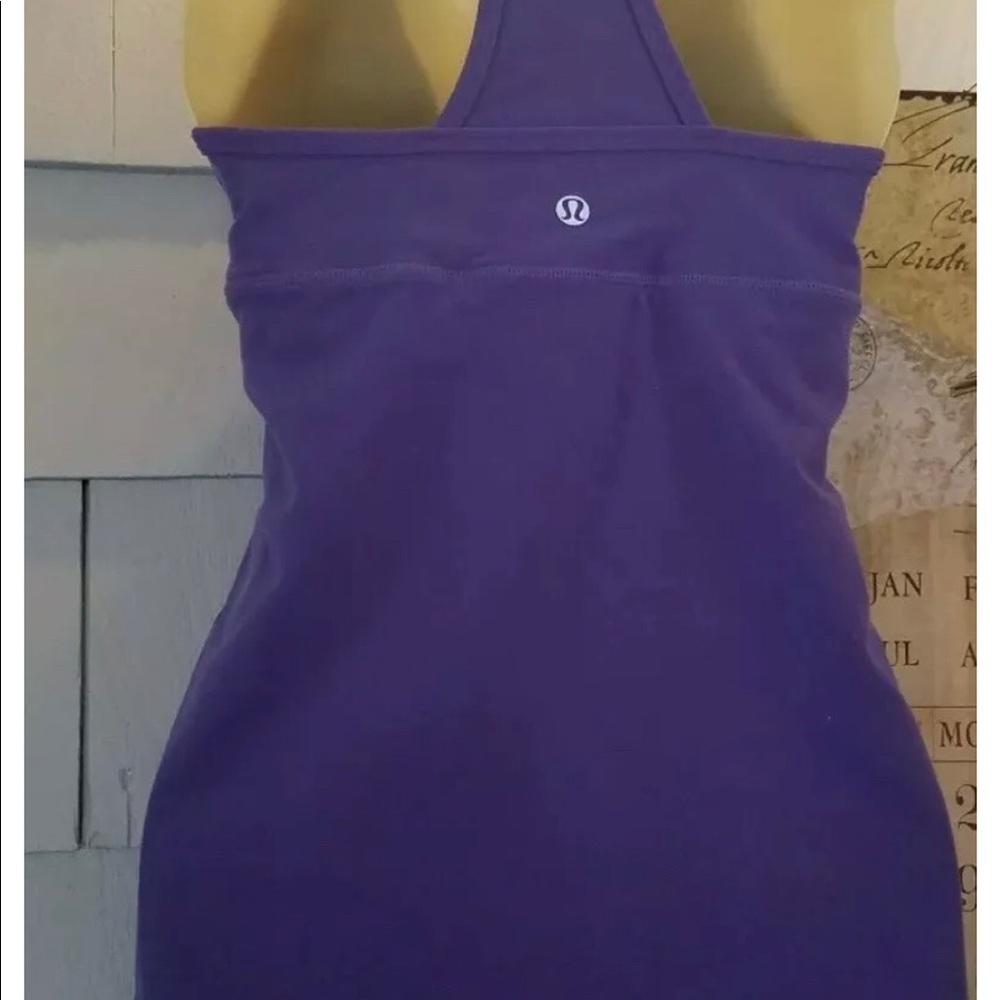 Lululemon purple tank top with built in bra SZ 6